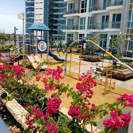 Mactan Newtown 8 Boulevard Deluxe Punta Engano  Екстер'єр фото