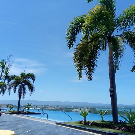 Mactan Newtown 8 Boulevard Deluxe Punta Engano  Екстер'єр фото