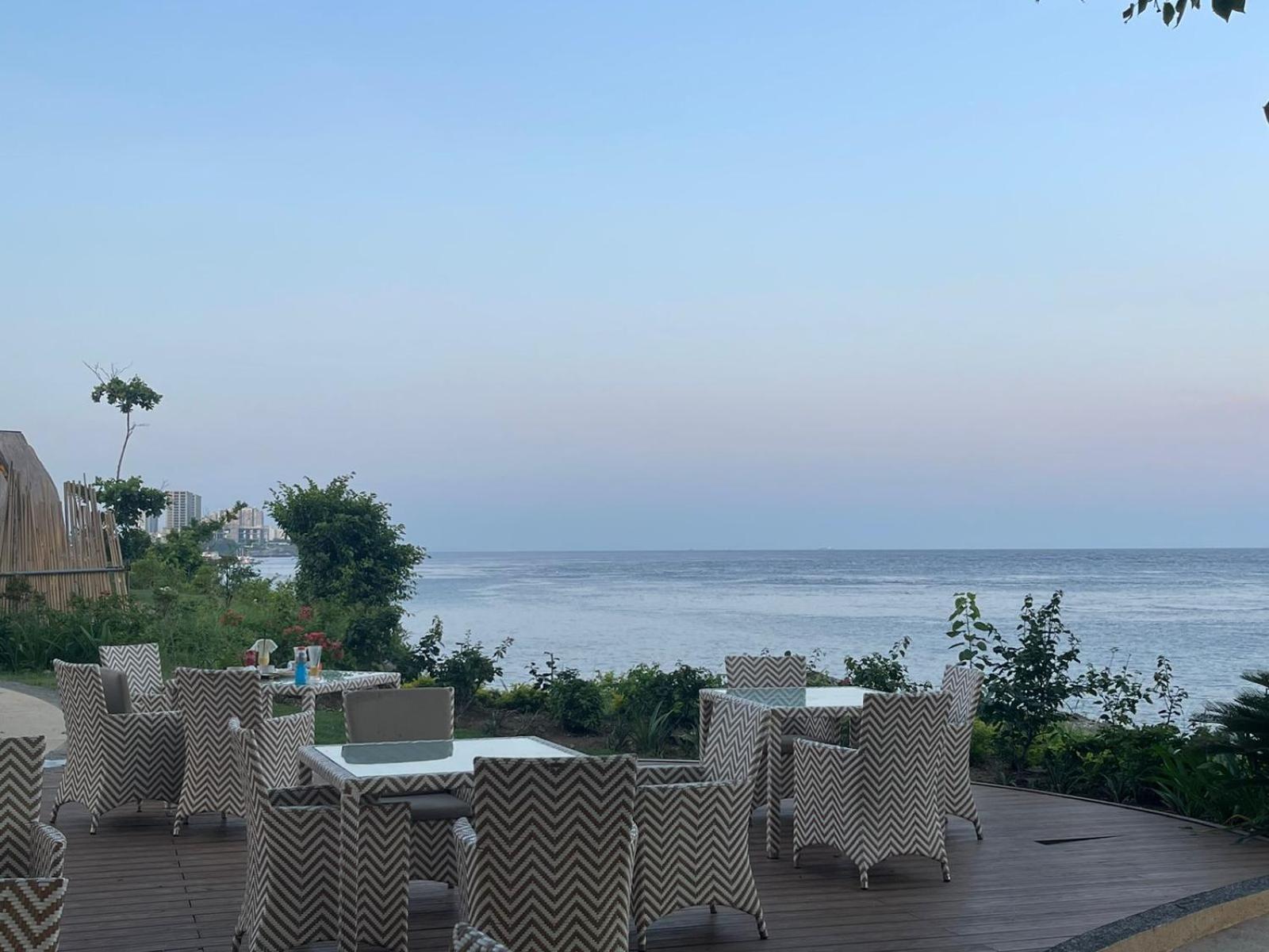 Mactan Newtown 8 Boulevard Deluxe Punta Engano  Екстер'єр фото