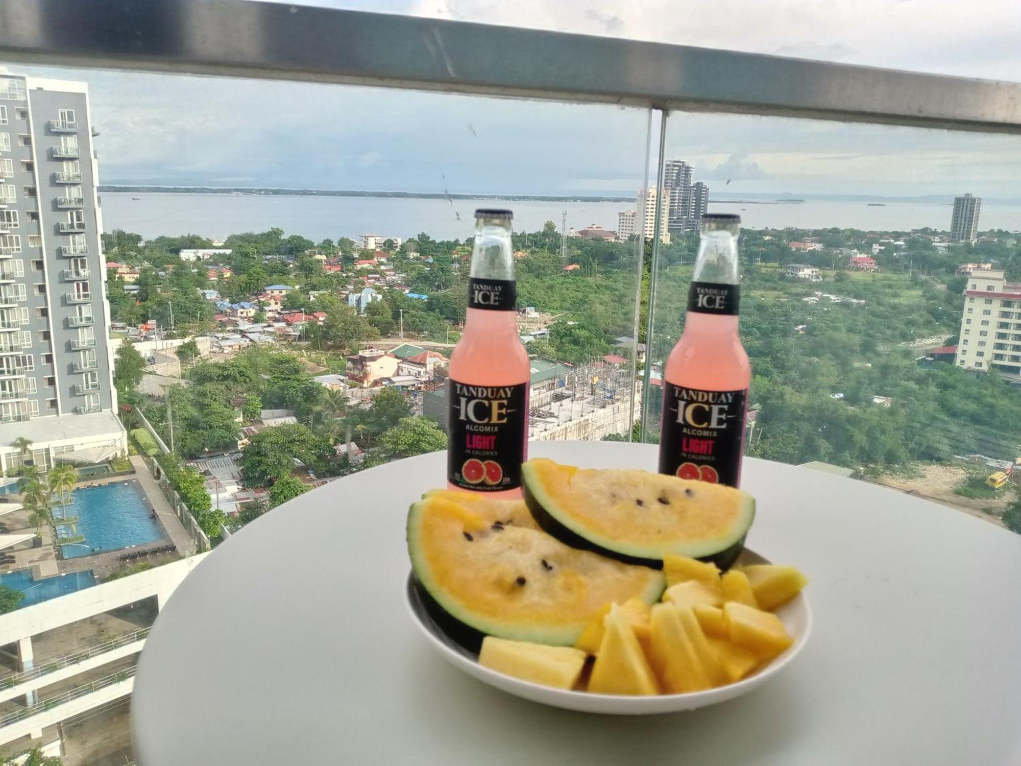Mactan Newtown 8 Boulevard Deluxe Punta Engano  Екстер'єр фото