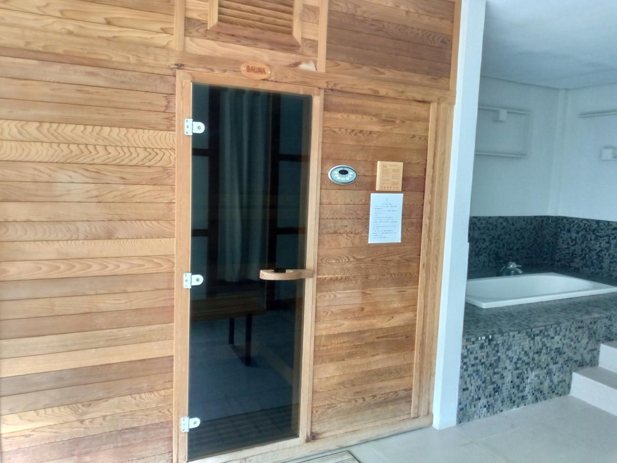 Mactan Newtown 8 Boulevard Deluxe Punta Engano  Екстер'єр фото
