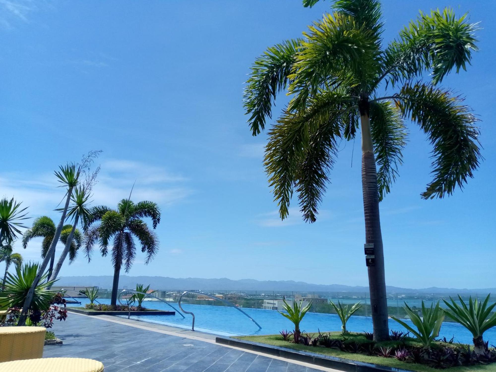 Mactan Newtown 8 Boulevard Deluxe Punta Engano  Екстер'єр фото