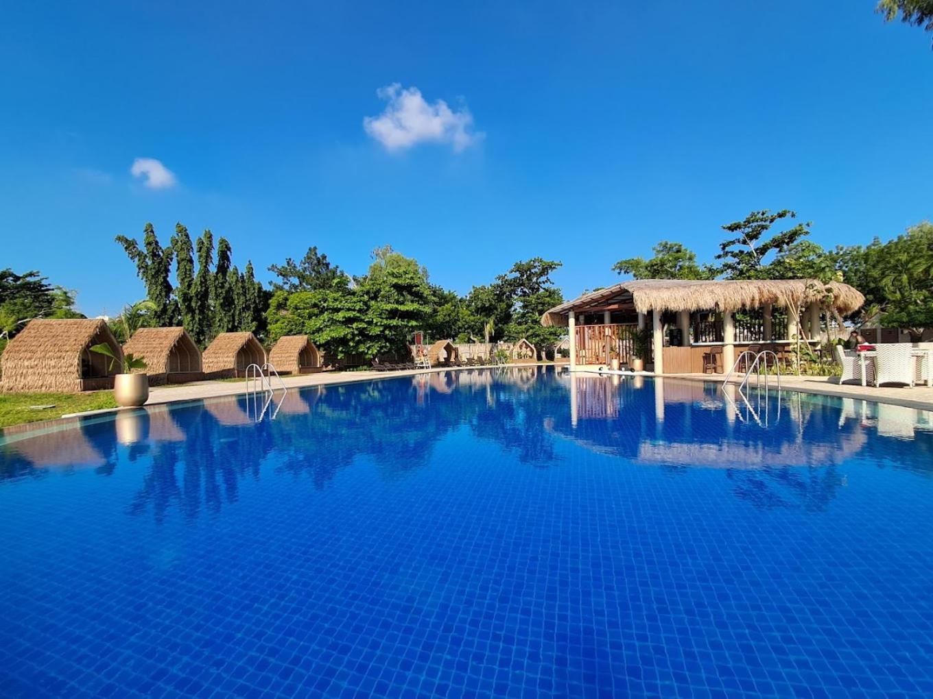 Mactan Newtown 8 Boulevard Deluxe Punta Engano  Екстер'єр фото
